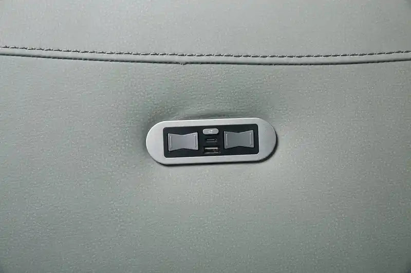 Canapé inclinable électrique en cuir véritable 76 avec appuie-tête électriques et ports USB - Bleu Spa
